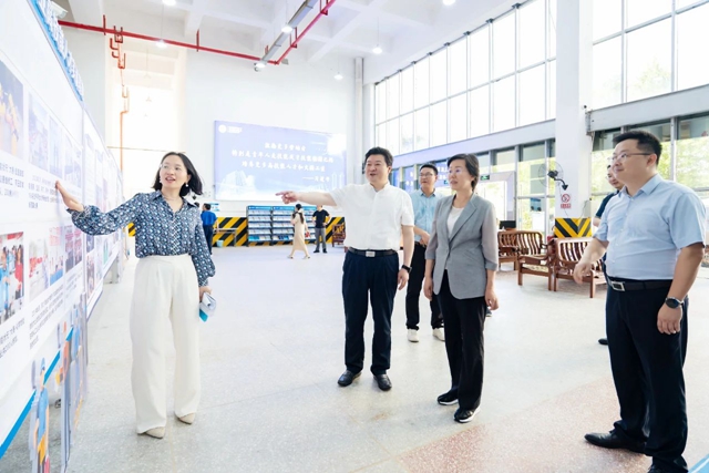 湖北省人社廳黨組書記、廳長李述永到宜化實訓(xùn)基地調(diào)研(圖1)